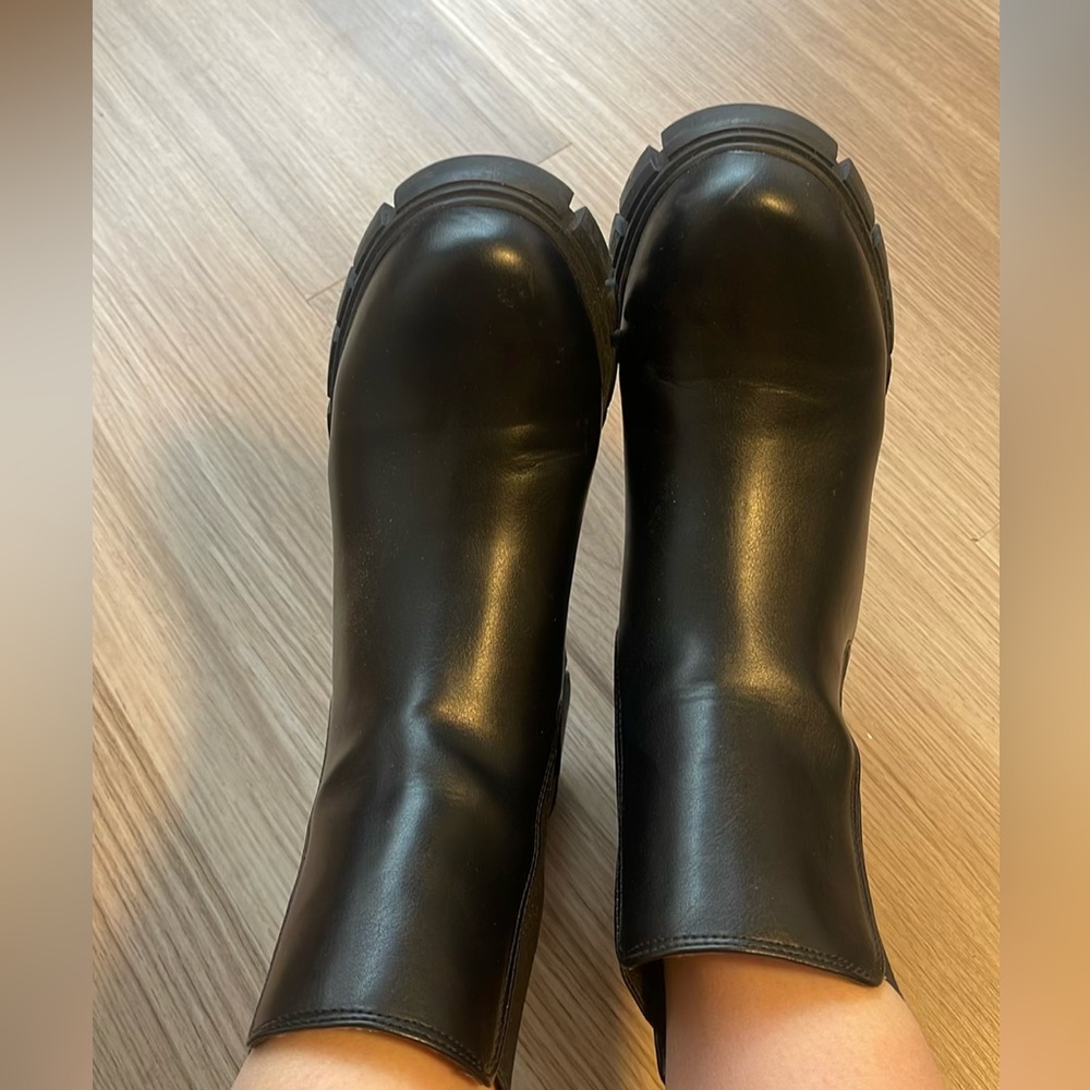 Black boots